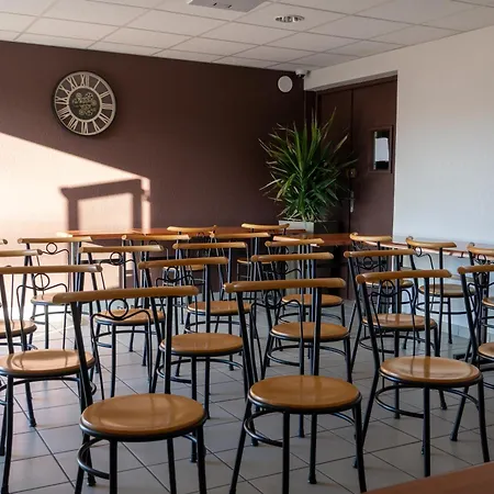 Отель Cit'hotel Restaurant Du Bowling De 3*