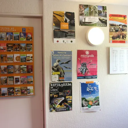 Hotel Cit'hotel Restaurant Du Bowling De Millau