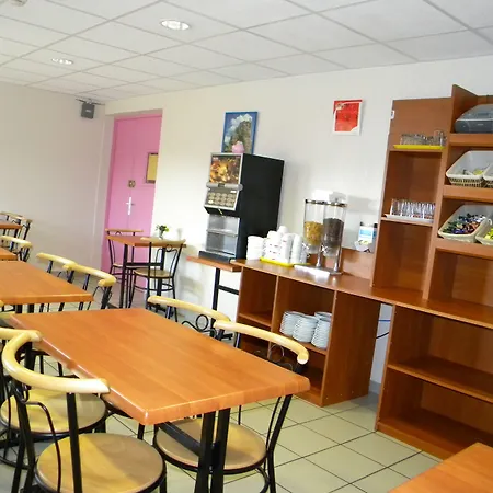 Отель Cit'hotel Restaurant Du Bowling De Мийо