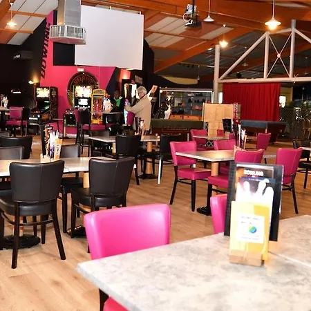 Cit'hotel Restaurant Du Bowling De Millau
