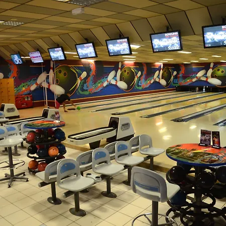 Cit'hotel Restaurant Du Bowling De