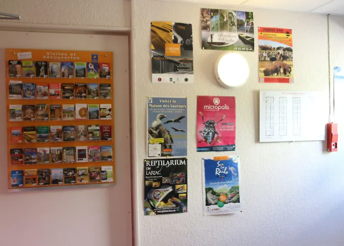 Отель Cit'hotel Restaurant Du Bowling De Мийо