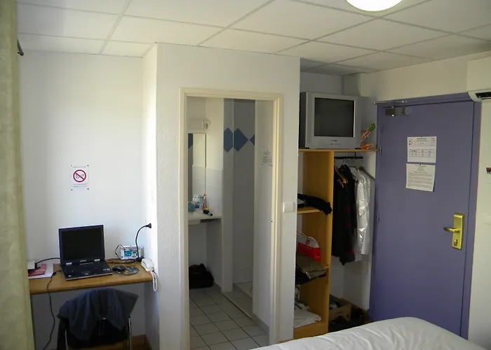 Cit'hotel Restaurant Du Bowling De Отель 3*