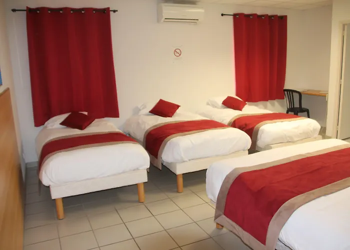 Cit'hotel Restaurant Du Bowling De Мийо