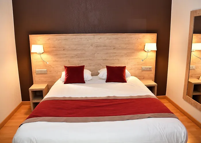 Cit'hotel Restaurant Du Bowling De Мийо