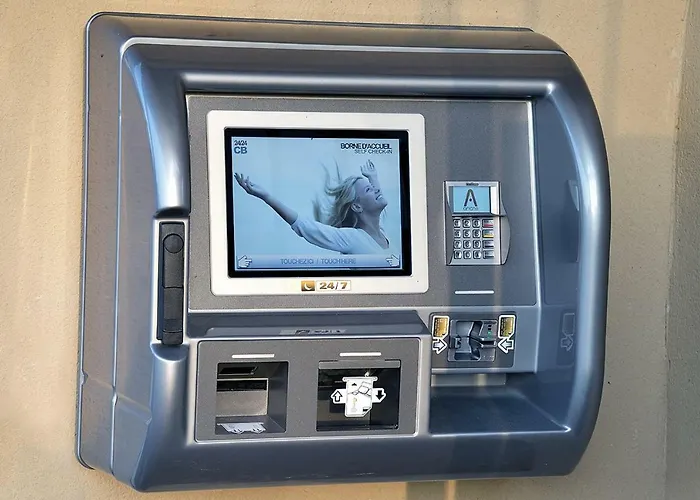 Отель Cit'hotel Restaurant Du Bowling De